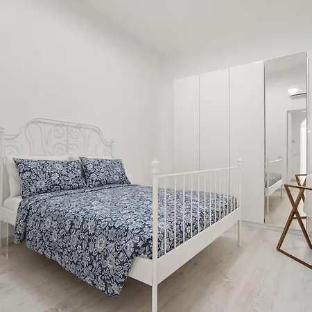 Visconti58 Boutique House - Modern With Balcony *